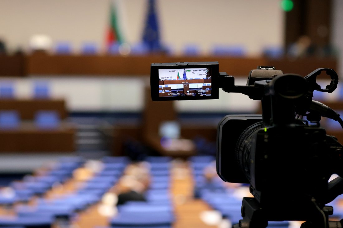 живо премиерът вицепремиерите отговарят депутатски въпроси