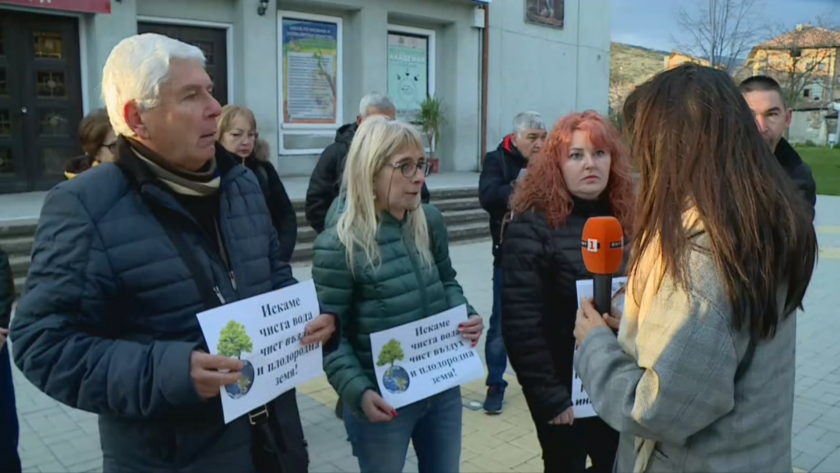 Прах, безводие и здравословни проблеми: Жителите на с. Първенец са против изграждането на кариера за инертни материали