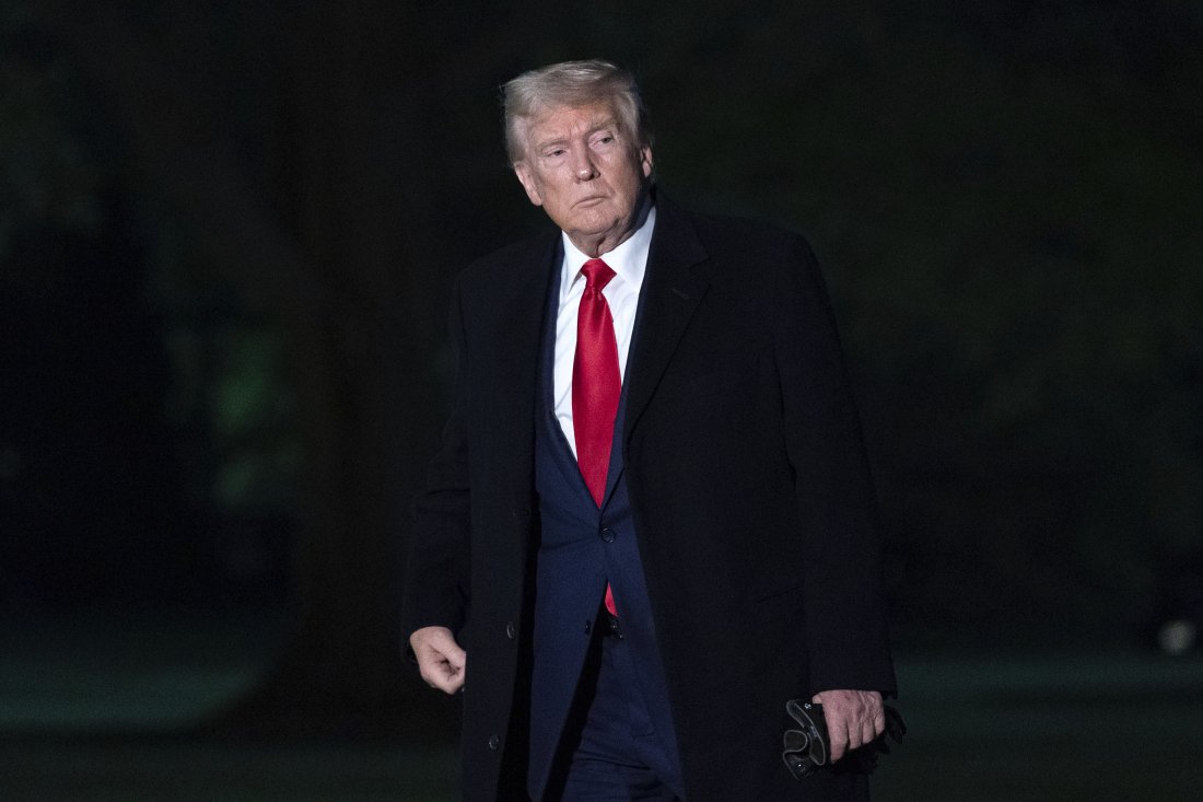 Тръмп ще въведе скоро мита за електрониката