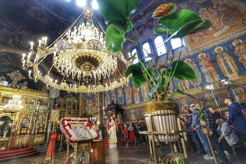 За единението на християните - на Великден Евангелието прозвуча на 12 езика