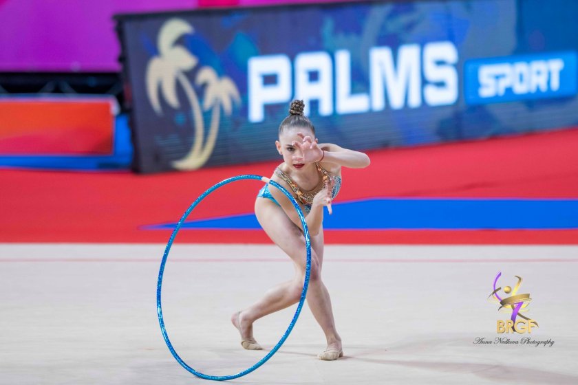 Стилияна Николова