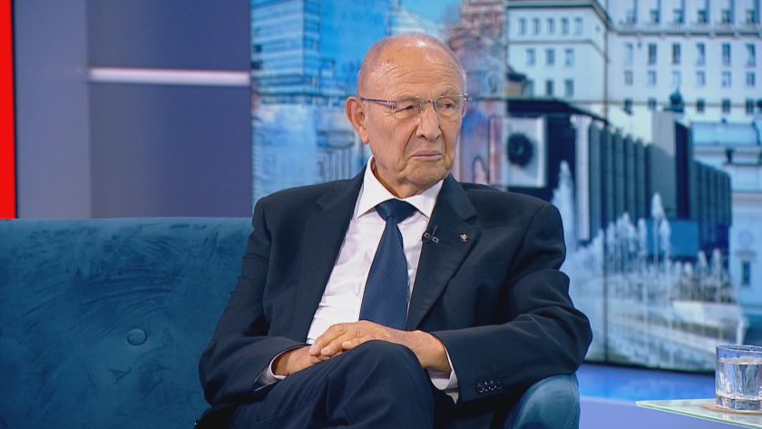 Проф. Кирил Топалов: Силно консервативните кандидати за папа нямат много голям шанс