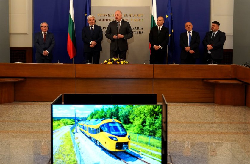 България ще получи нови 35 влака (ОБЗОР)