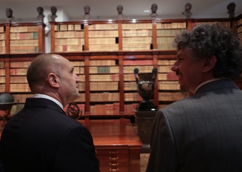 Президентът награди Националната библиотека на Полша, съхраняваща най-големия старобългарски ръкопис