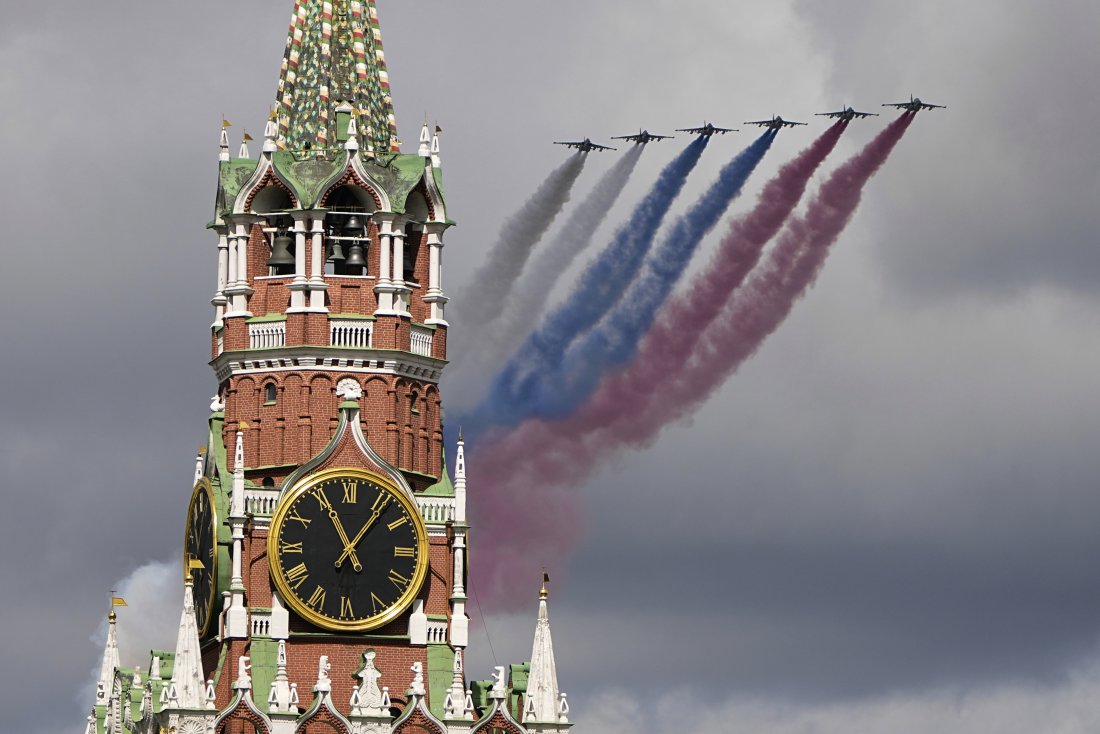Преди парада в Москва: Украински дронове затвориха летище за пристигащите гости