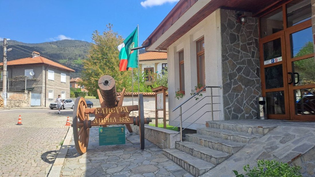 С възстановка Клисура отбелязва 149-годишнината от Априлското въстание (СНИМКИ)