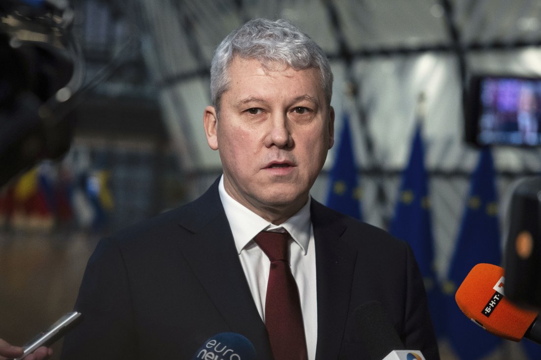 След оставката на Чолаку: Румъния има нов временен премиер