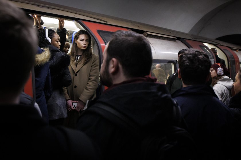 спиране тока наруши работата лондонското метро
