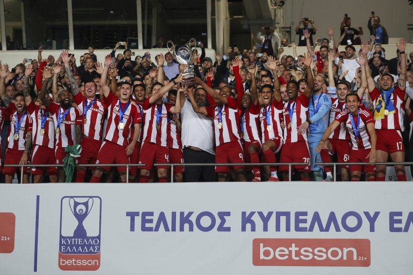 Олимпиакос