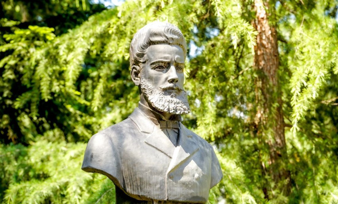 Христо Ботев паметник София 