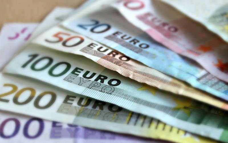 Гърция и еврозоната - как страната се приспособи към единната валута?