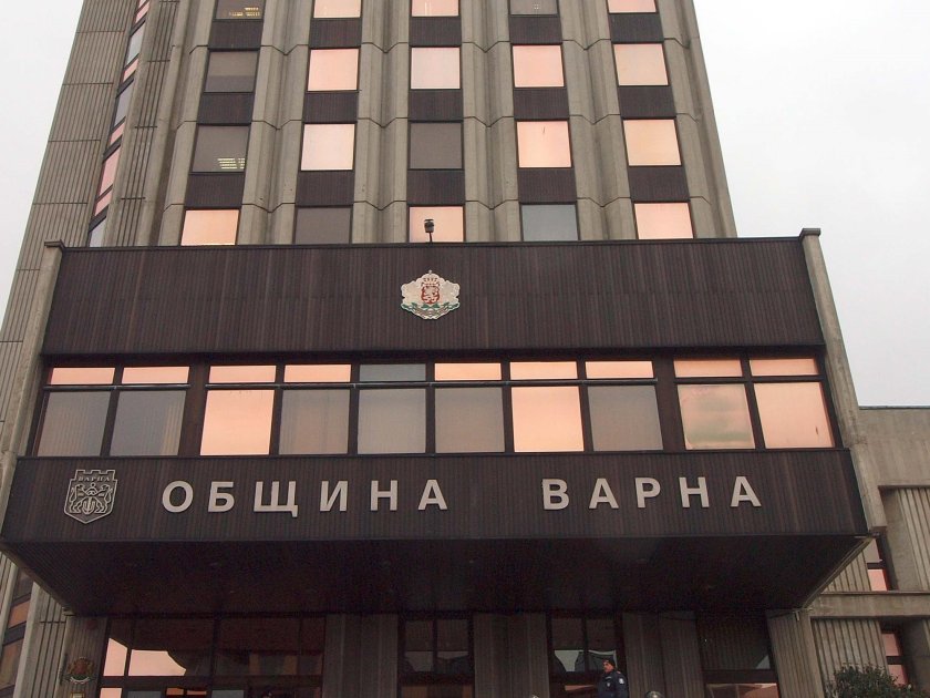главният архитект варна бил уволнен незаконно реши съдът