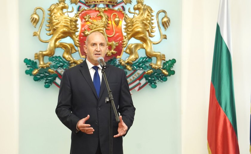 президентът румен радев удостои държавни отличия дейци културата науката снимки