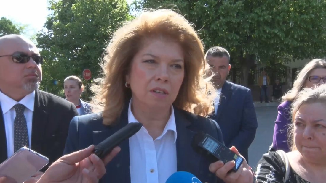 илияна йотова еврото повече политическата престрелка отколкото разговора същество
