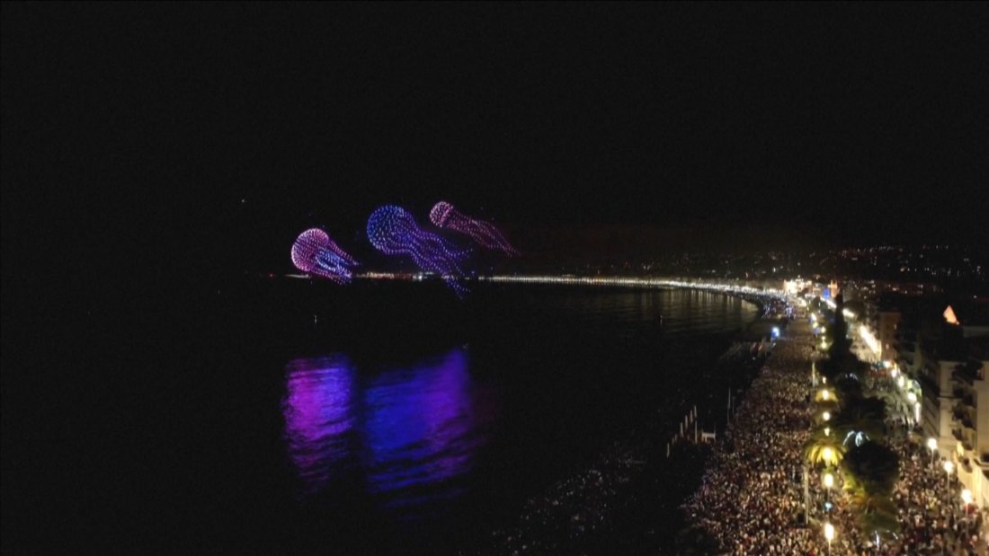 Светлинно шоу с 2000 дрона в Ница (ВИДЕО)