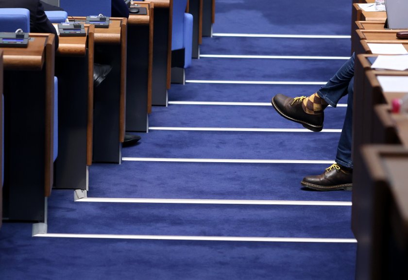 Политици говорят за евро: Между "чесането на езиците", "евалата" и "виновникът за високите цени"