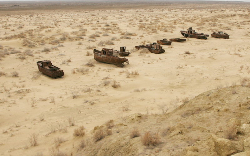 международeн екип учени работи справяне кризата аралско море