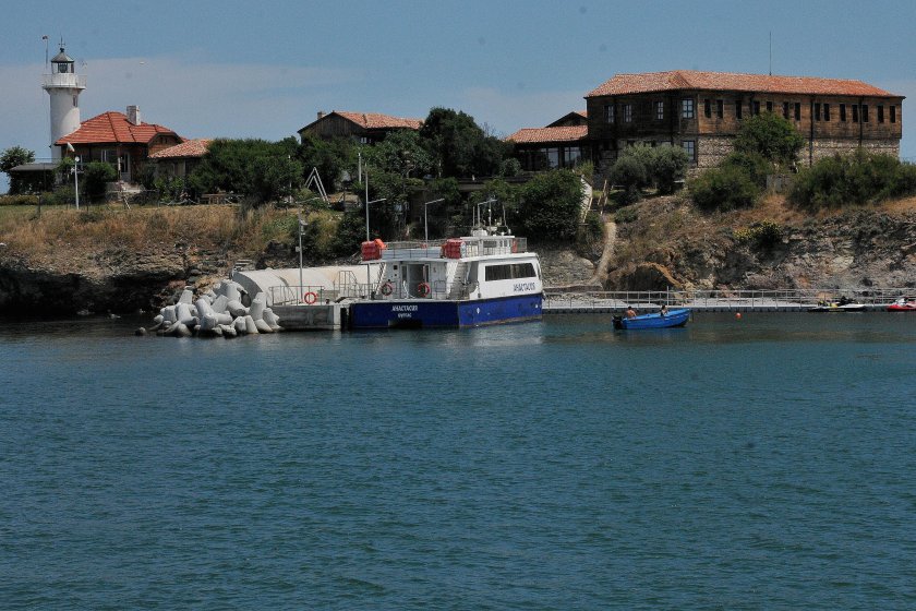 Откриват подводен парк с експонати от дъното на морето край остров Света Анастасия