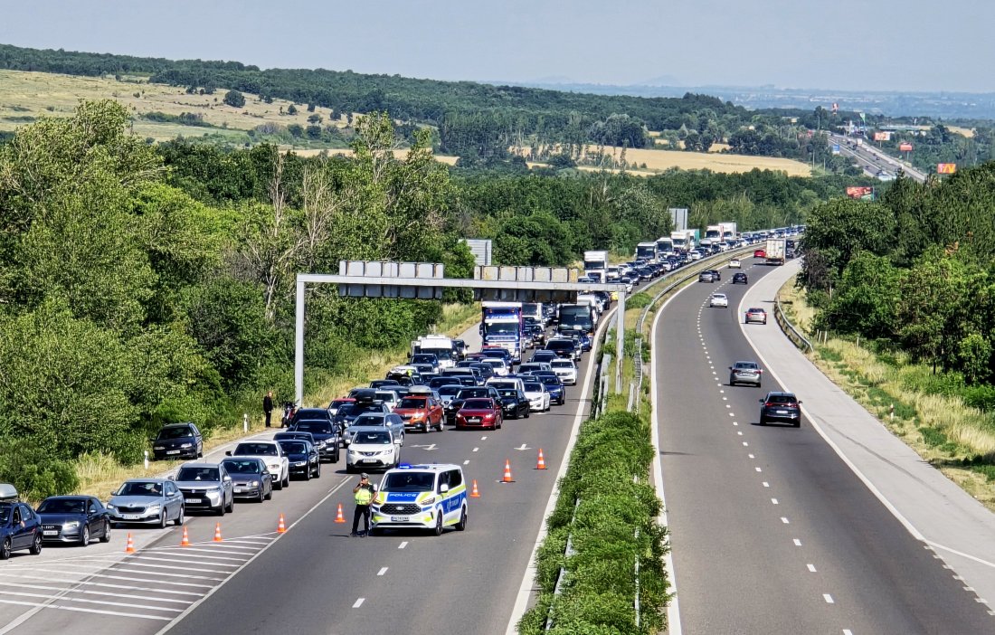 Натоварен трафик и ремонти по АМ "Тракия"