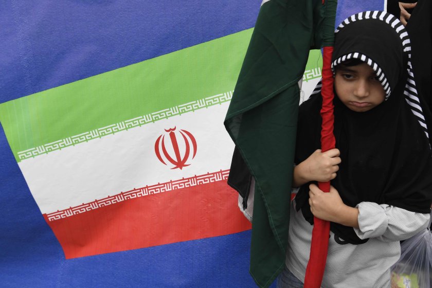 Тръмп загатна за смяна на режима на аятоласите: "Направете Иран отново велик"