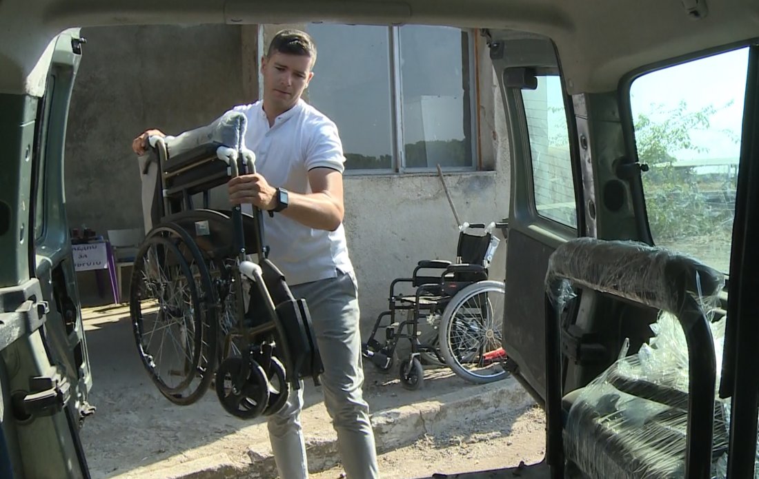 След репортаж на БНТ: Инициативата на млад мъж от с. Бяла река стигна до десетки нуждаещи се у нас и в РСМ