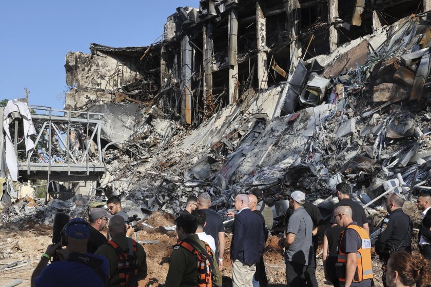 Напрежението в Близкия изток - какви са очакванията на сънародниците ни там?