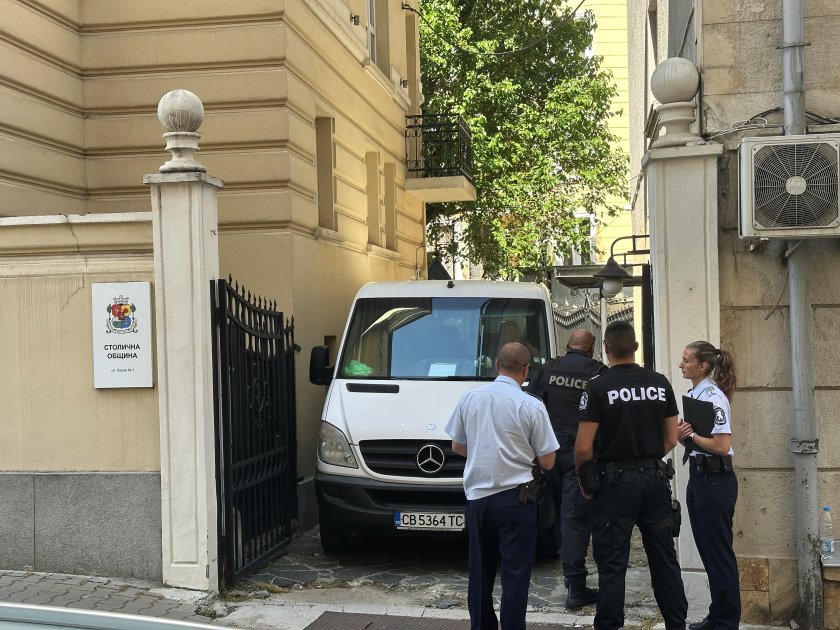 След обиските в общината: Какви обвинения ще бъдат повдигнати?
