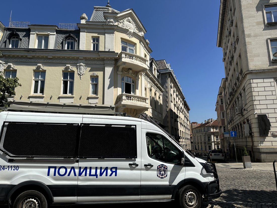 Заместник-кметът на София Никола Барбутов е задържан