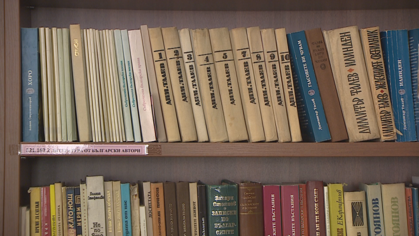 7 пълни отличници на НВО по БЕЛ в София - 5 от тях са от Математическата гимназия