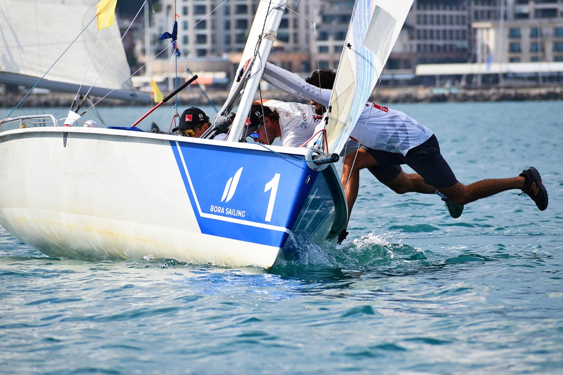швейцарци спечелиха българския етап европейския мач рейс шампионат ветроходство