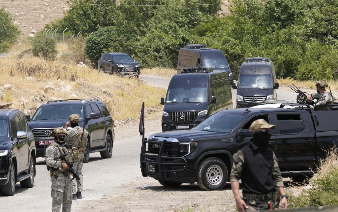 Бойци на ПКК започнаха да предават оръжията си край северния иракски град Сюлеймания