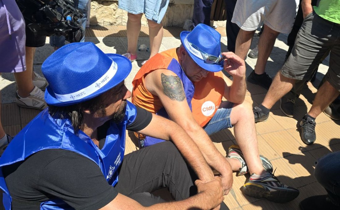 Арестуваха двама души на протеста на горските служители в Кресна