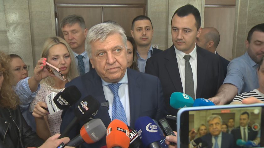 "БСП - Обединена левица": Да вкарат всички вотове - да ги отупаме