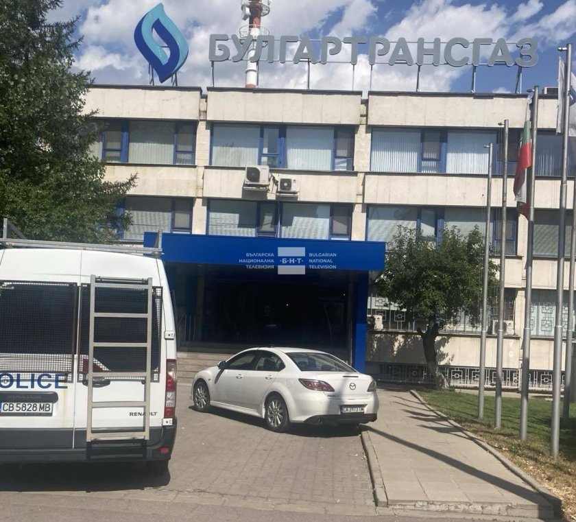 Полиция и КПК влязоха в "Булгаргаз", "Булгартрансгаз" и в Енергийното министерство
