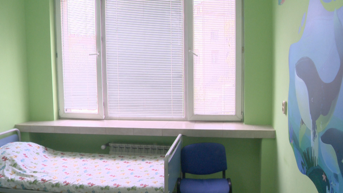 С дарителски средства ремонтираха детското УНГ отделение в ИСУЛ