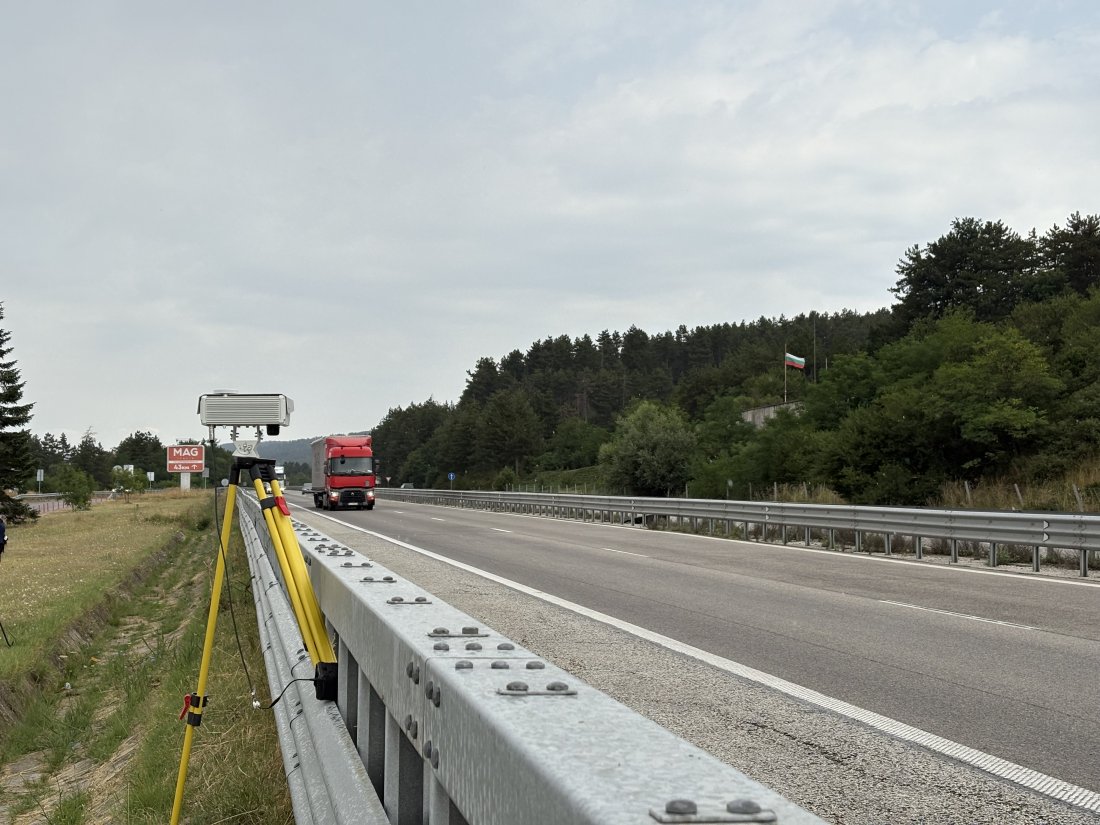 Толкамерите вече дебнат и за нарушители в аварийната лента &ndash; наказанието е 1000 лв. глоба и без книжка