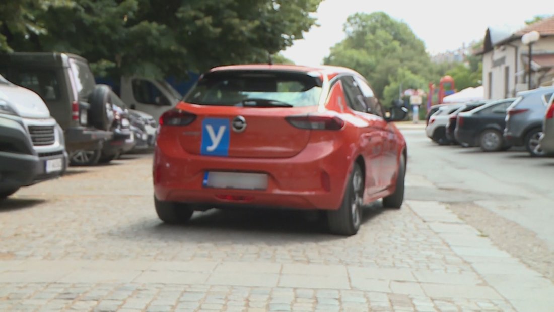 От днес: GPS приложенията стават задължителни за шофьорските курсове и изпити