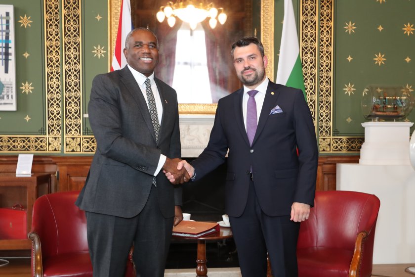 Българският външен министър и британският му колега обсъдиха партньорство в ключови области