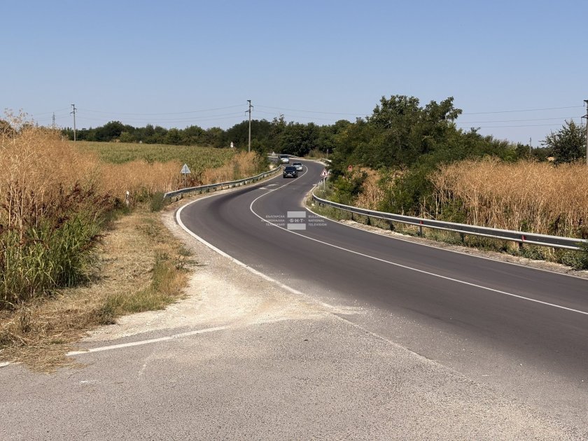 Седем младежи пострадаха при катастрофа в Русенско (СНИМКИ)