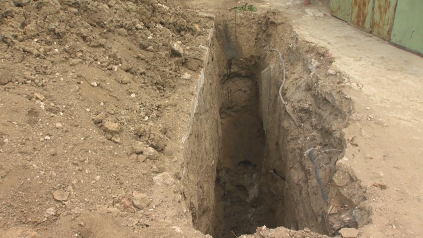 ВиК неволи във Варна: Ул. "Вечен ремонт" №1 - ровят, копаят, заравят и после пак същото