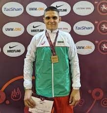 стефан стефанов бори полуфиналите световното първенство борба юноши години атина
