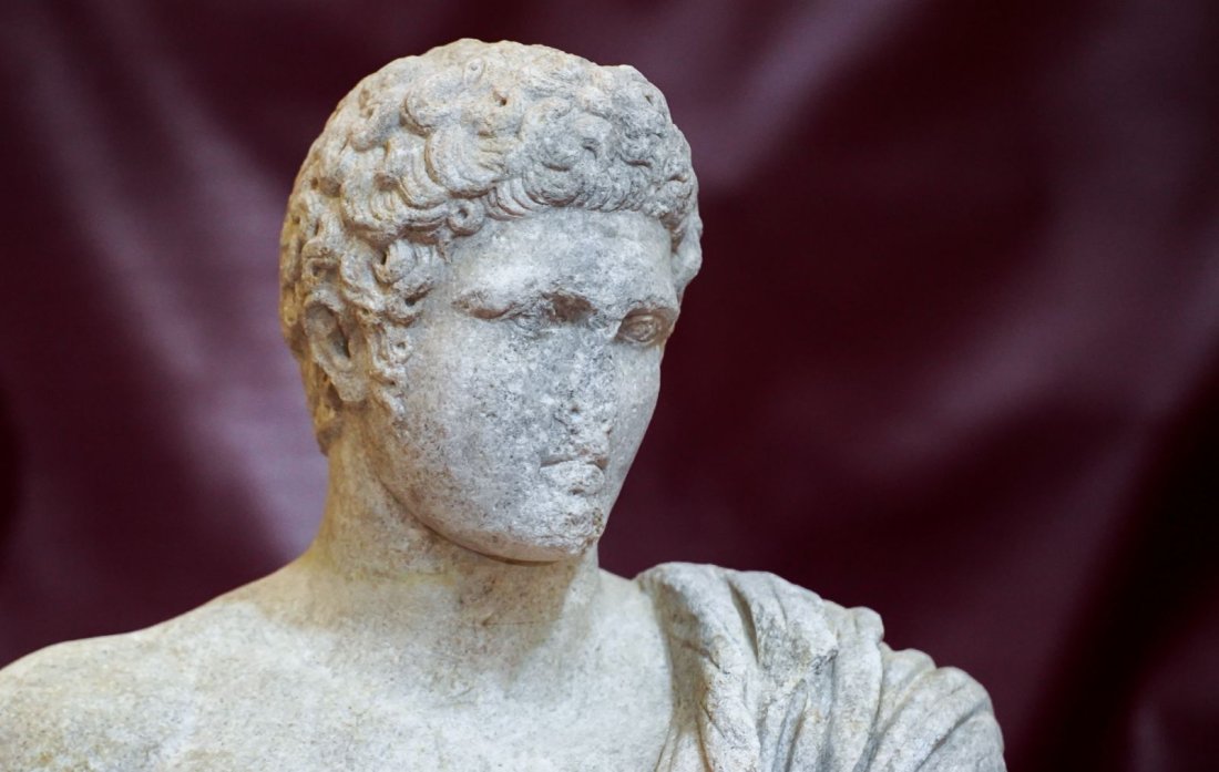 Втората статуя, открита в Хераклея Синтика, вече е реставрирана (СНИМКИ)