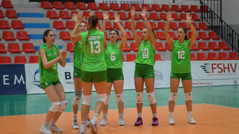 България стартира с тежка загуба на световното по волейбол за жени до 21 г.