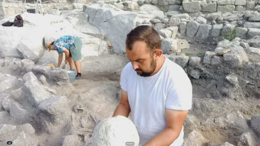 градът хобитите бойни топки част новите находки перперикон