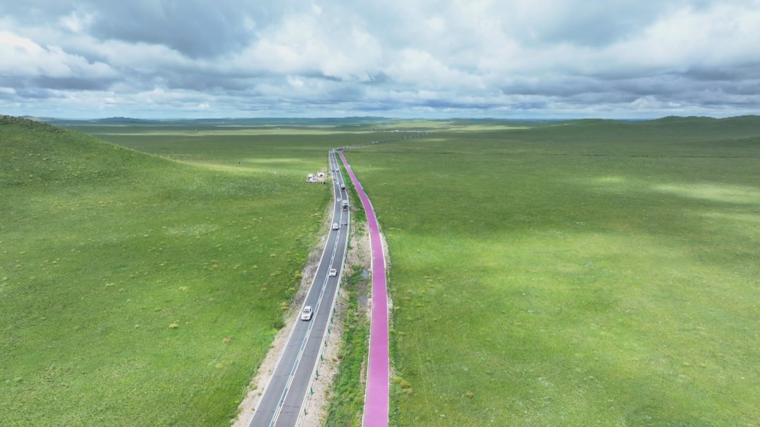 "Пеещата" магистрала в Китай: Легендарен път в степите на Вътрешна Монголия