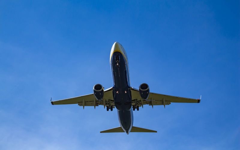 Фалшив сигнал за заплаха в полет от София до Лондон доведе до ескорт от германски изтребители