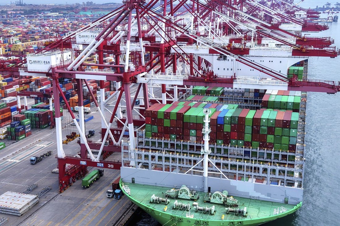 САЩ и Китай удължиха търговското примирие с още 90 дни