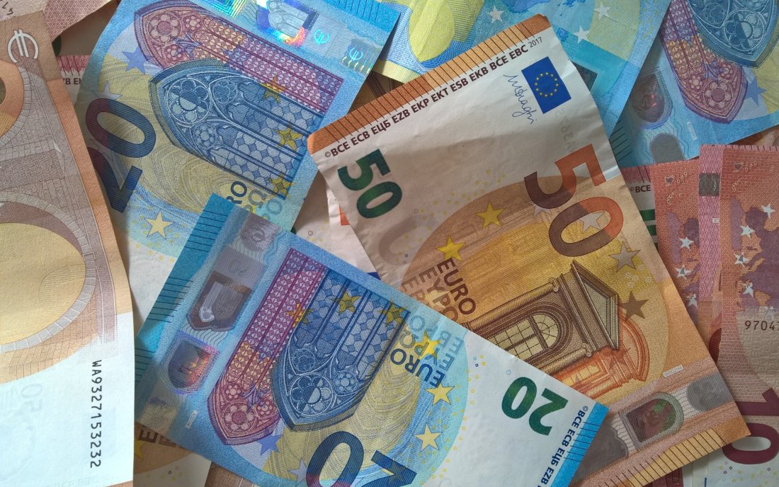 Заради приемането на еврото: Банките са готови да удължат срока за внасяне на пари без такса