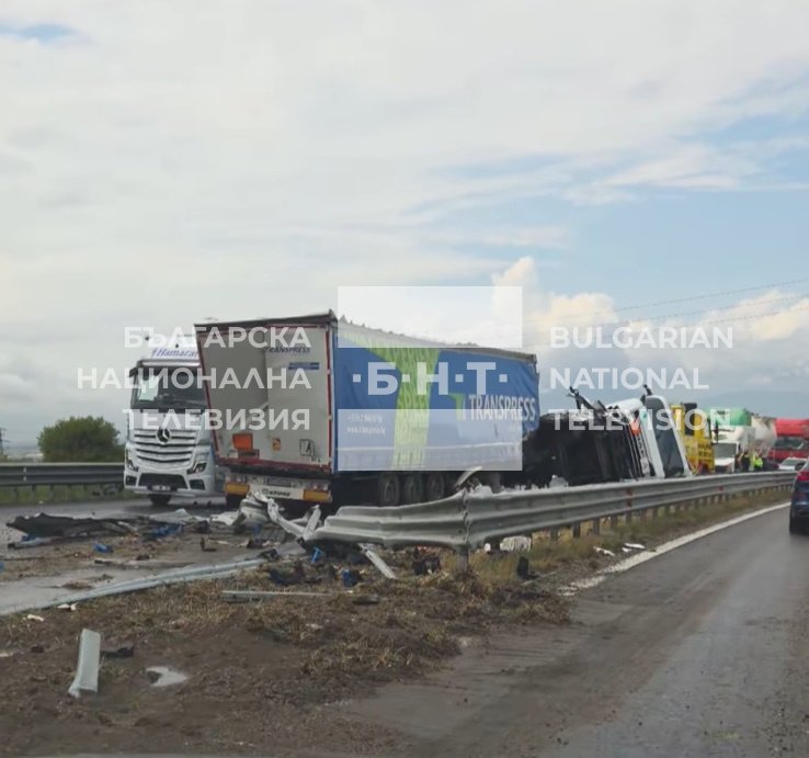 катастрофа два тира блокирала bdquoхемусldquo посока софия варна