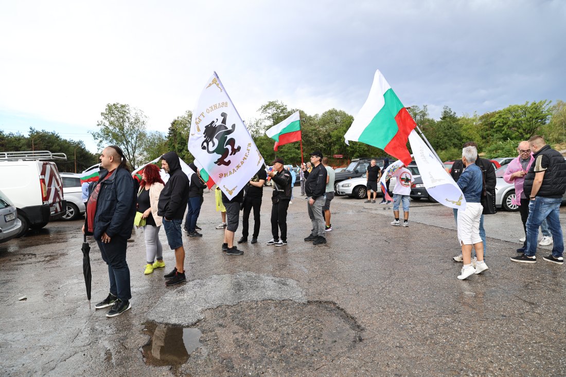 Протест пред ВМЗ - Сопот съпровожда визитата на Урсула фон дер Лайен